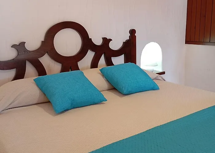 Giulia 3 Levels Вилла Санта-Маргерита-ди-Пула